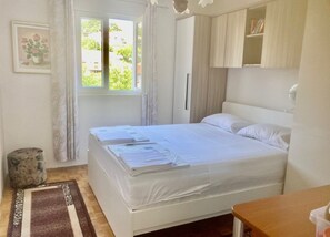 2 bedrooms, iron/ironing board, WiFi, bed sheets - Apartment Villa Mimmi - Three Bedroom Duplex Apartment with Balcony (Sutivan)