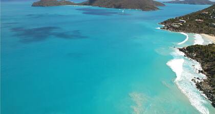 Beachfront Bliss: Cozy 1-Bed Apartment at Lambert Beach, BVI