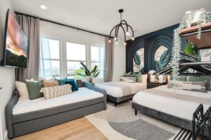 4 chambres, fer et planche à repasser, Wi-Fi, draps fournis