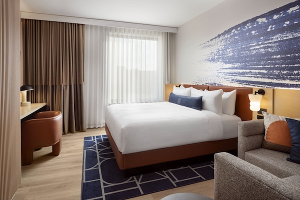 Caja de seguridad en la habitación y escritorio