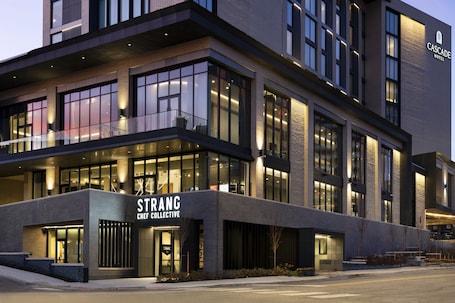 4 restaurantes, cocina laosiana. Cascade Hotel, Kansas City, a Tribute Portfolio Hotel