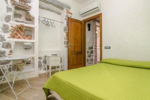 6 Schlafzimmer, Bügeleisen/Bügelbrett, WLAN, Bettwäsche