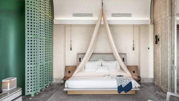 Cribs/infant beds