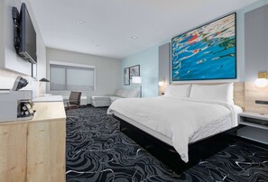 Junior Suite, 1 King Bed, Non Smoking | Pillowtop beds, desk, laptop workspace, free WiFi