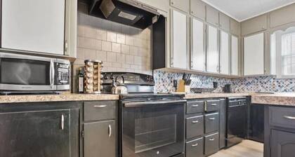 Indonesian "Luxury Oasis" - a romantic getaway