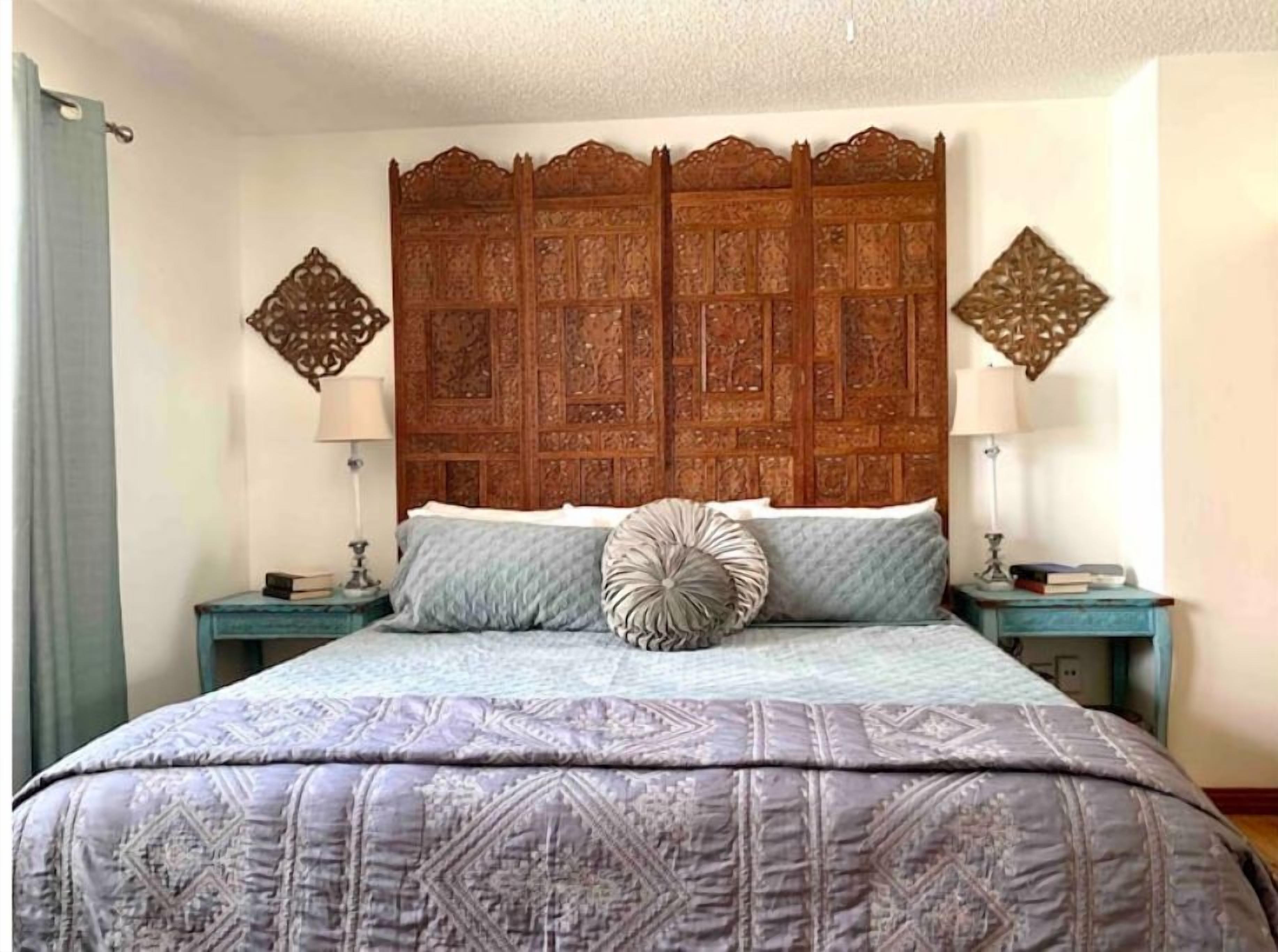 1 bedroom, desk, travel cot, free WiFi