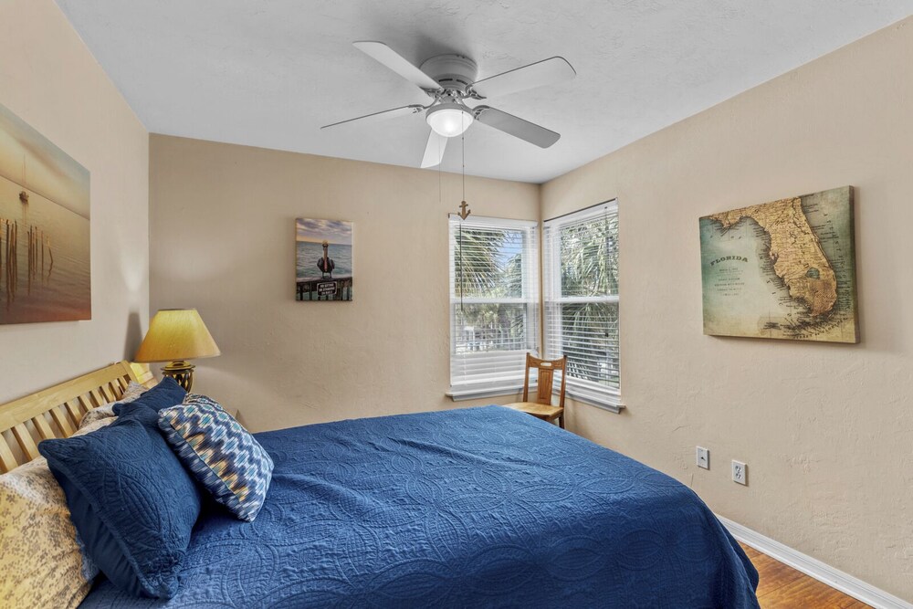 Fenimore 3C Offers Unparalleled Views of Open Gulf Cedar Key Vrbo