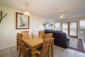 Dining - Fenimore Mill 8B - Boat Parking, Pool, Hot Tub! (Cedar Key)