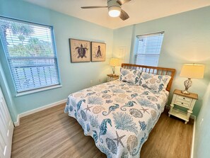 2 bedrooms, travel cot, free WiFi, bed sheets