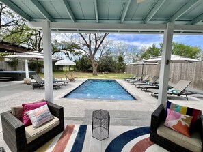 Et oppvarmet basseng