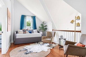3 間睡房、熨斗/熨衫板、可攜式嬰兒床、免費 Wi-Fi