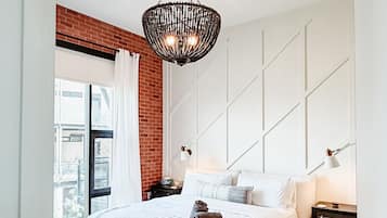 2 soverom, skrivebord, strykejern/-brett og wi-fi (inkludert)