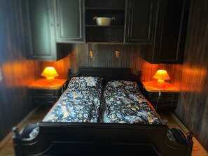 3 bedrooms, iron/ironing board, WiFi