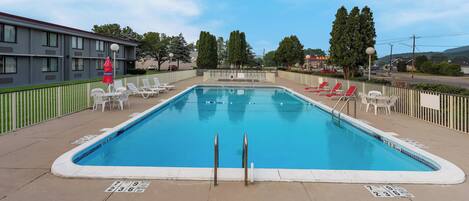 Seasonal outdoor pool