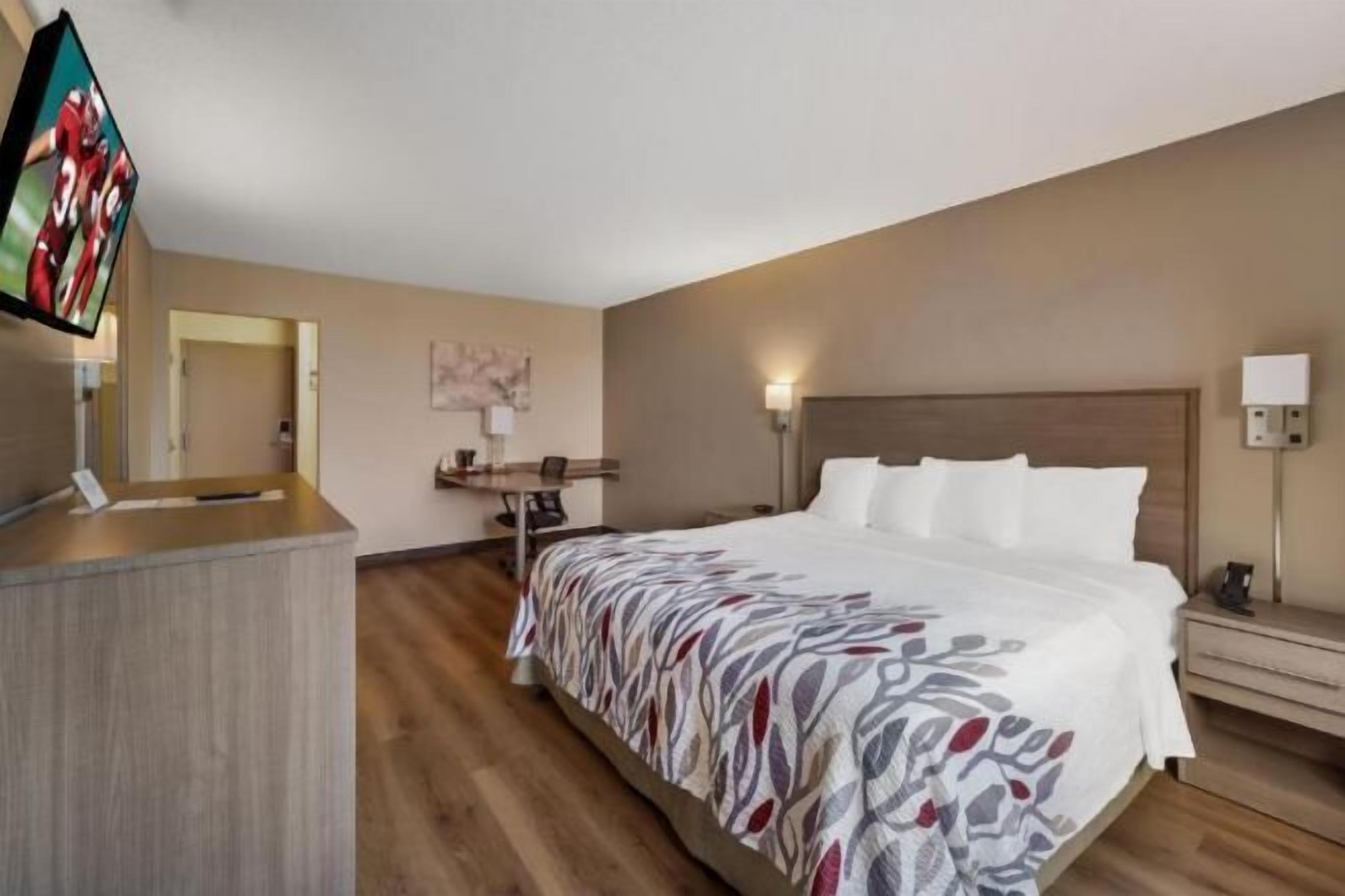 Bureau, espace de travail pour ordinateur portable, rideaux occultants