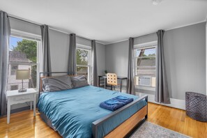 1 habitación, escritorio, tabla de planchar con plancha y wifi gratis