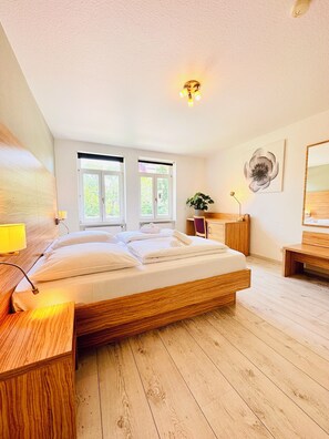 Ropa de cama hipoalergénica, edredón, camas extra y wifi gratis