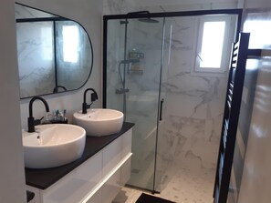 Dusche, Toilettenpapier