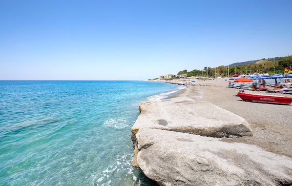 Beach nearby - Awesome home in Gizzeria (Gizzeria)