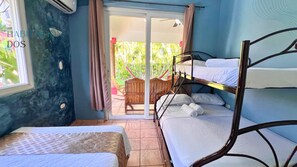 House | Free WiFi, bed sheets