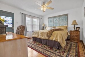 1 chambre, lit parapluie, Wi-Fi, draps fournis