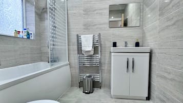 Towels, soap, shampoo, toilet paper