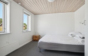 1 bedroom, free WiFi