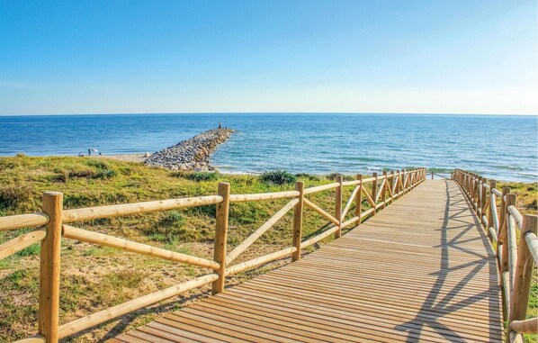 Beach nearby - Beautiful home in Marbella with WiFi (Marbella)