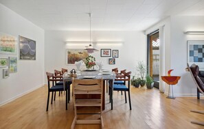 Dining - 3 bedroom cozy home in Risskov (Risskov)