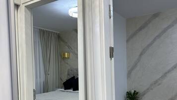 2 Schlafzimmer, Bügeleisen/Bügelbrett, WLAN, Bettwäsche