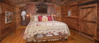 7F Lodge - Batts Ferry Cabin w/Breakfast - Log Cabin w/ Jacuzzi Tub and Fire Pit