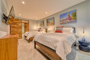 3 habitaciones, tabla de planchar con plancha, cuna de viaje y wifi