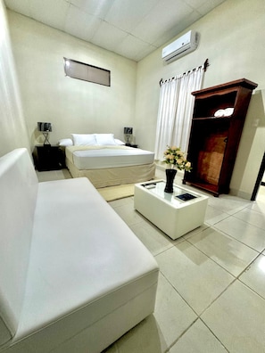 Superior Single Room - Hotel Dalinky Numeró 2 (San Jorge)