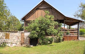 Exterior - Beautiful home in Mali Vrh Kamanjski (Mali Vrh Kamanjski)