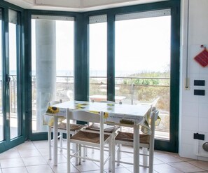 Dining - SE001 - Senigallia, one bedroom apartment on the sea with beach (Senigallia)