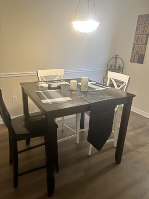 Dining - Adorable luxury 
 3 bedroom  (Kennesaw)