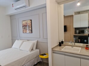 1 bedroom, WiFi, bed sheets - Beautiful studio in Vila Madalena (São Paulo)