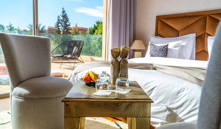 Frette Italian sheets, premium bedding, down comforters. Riad villa saphir & SPA