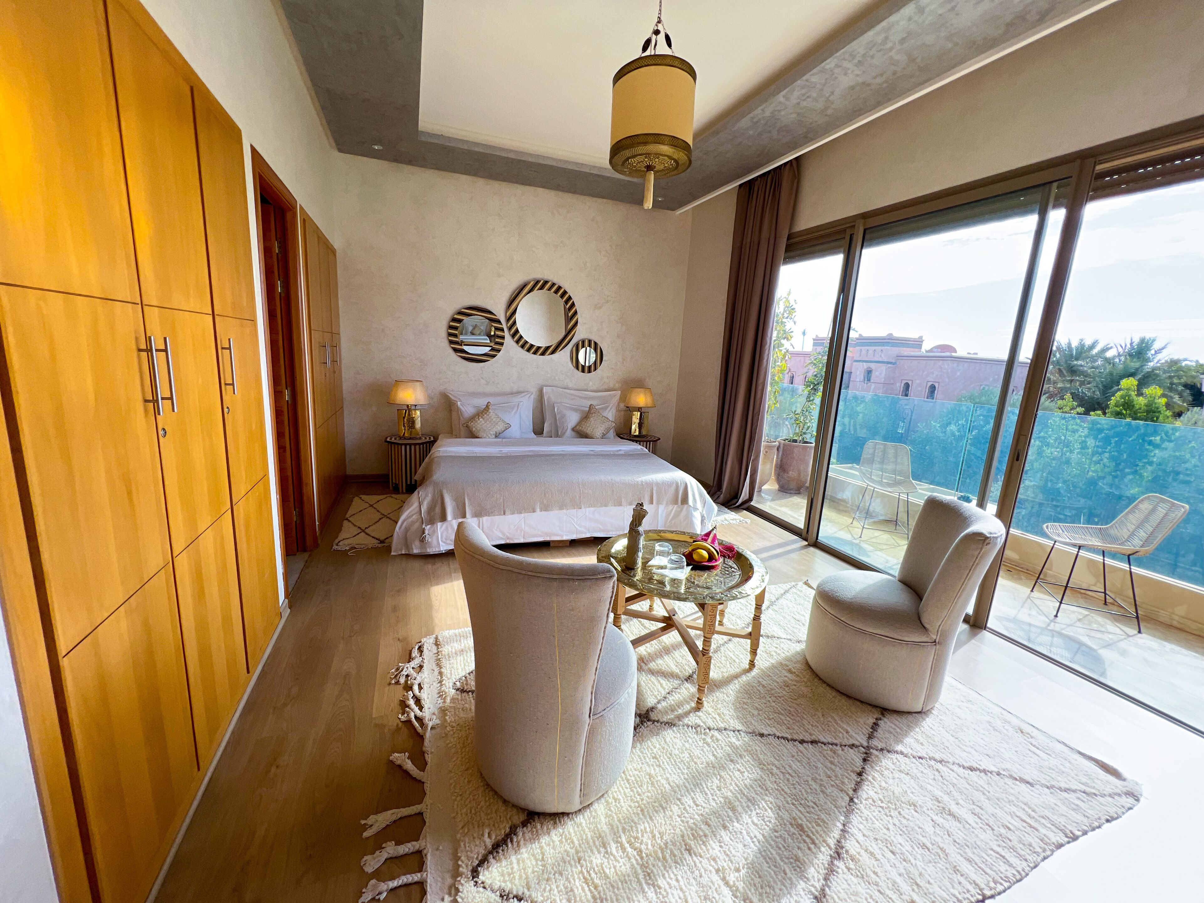 Luxury Suite | Frette Italian sheets, premium bedding, down duvets, Select Comfort beds