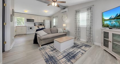 Cute & Cozy Guest House - Woodstock
