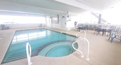 Salty Suite II - Steps to Pool + Beach