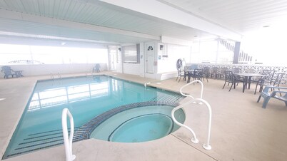 Salty Suite II - Steps to Pool + Beach