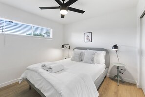 City appartement | 1 slaapkamer, een strijkplank/strijkijzer, gratis wifi, beddengoed