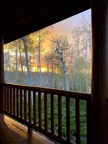 Mountain Retreat | Fast Internet | Full Kitchen