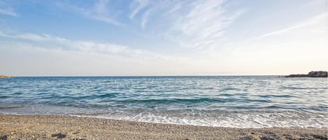ビーチの近く、釣り