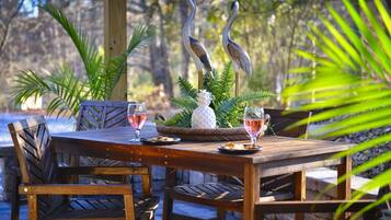 Outdoor dining