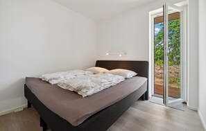 4 bedrooms, free WiFi - 4 bedroom stunning home in Nexø (Nexø)