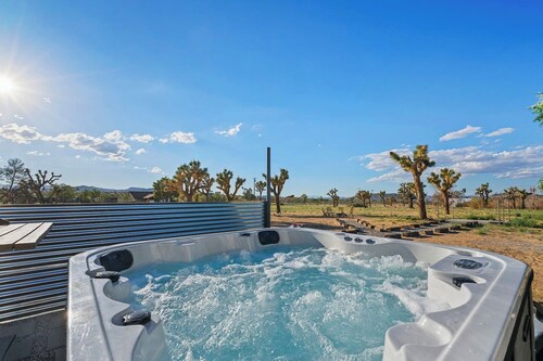 Sunsets & Stars, Desert Oasis, Pet Friendly, Hot Tub, Firepit, Covered Porch