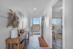 Interior - ☀️☀️ Breathtaking Gulf Front 1st Floor unit in Regency!! ☀️☀️    (Navarre)