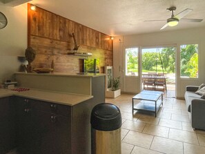 Interior - Zen Fairway Apartment Nestled in the heart of the golf course (Saint-François)